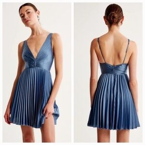 Abercrombie & fitch Plunging V-Neck Pleated slate Blue Women's mini Dress small